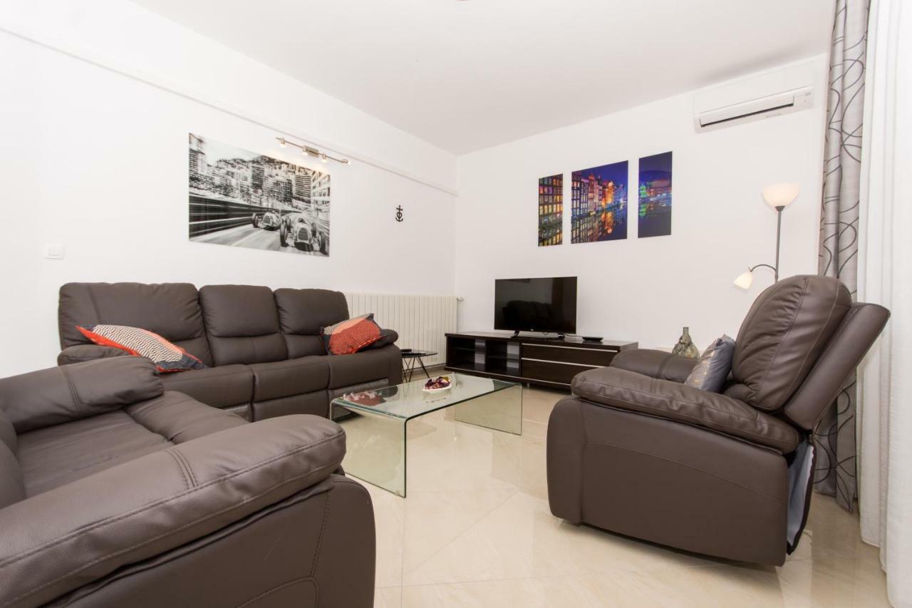 Holiday Home Ruzmarin Trogir Exterior photo